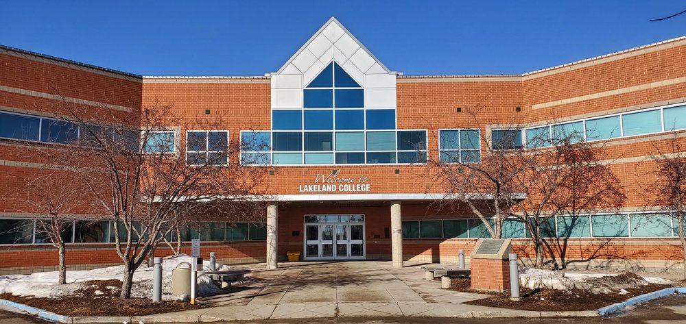 LAKELAND COLLEGE