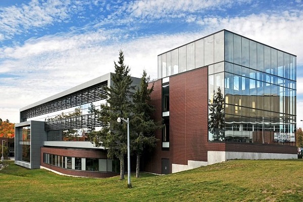 NIPISSING UNIVERSITY